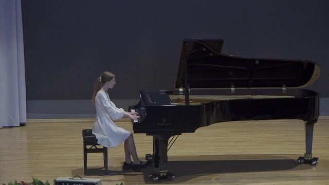 Варвара Бобренок
М. Мошковский Этюд N 1 ор. 72 из "15 виртуозных этюдов"