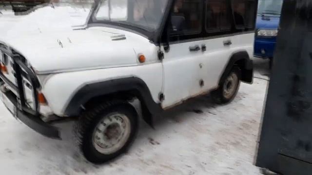 Благодаря Патриоту, у б.УАЗа появилась зимняя шипованная резина.