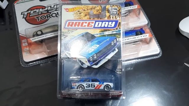 smashing Hot Wheels Car Culture Race Day BRE DATSUN BLUEBIRD 510