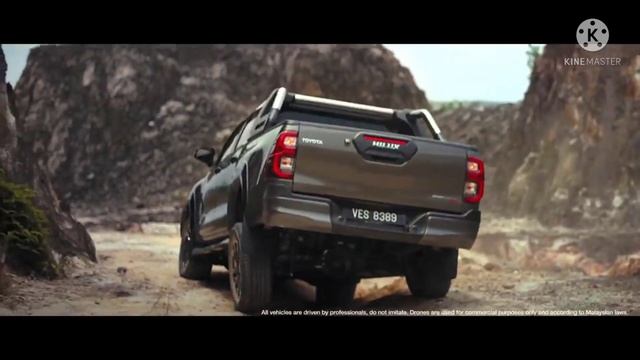 TOYOTA "HILUX"| इसके सामने ISUZU भी फेल| Premium💯and Powerful💪 Pickup| 200×🐎 power|