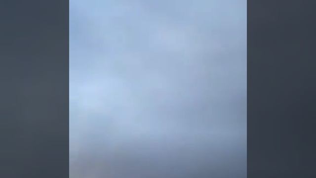 Закат в горах Аризоны. Солнце отражается в куполе на противоположной стороне.