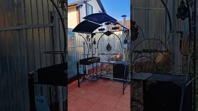 Мангал-универсал "Май Стандарт" по т.8-495-764-44-02 или https://mos-mangal.ru/?p=11955
⠀