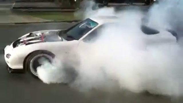 Fd RX-7 Series 8 Burnout