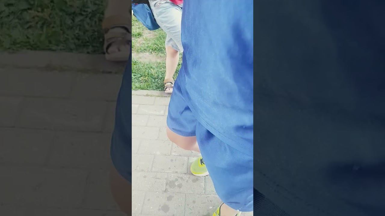 дабили бедную игрушку,ш