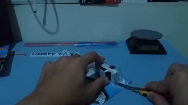 Unboxing + Review: Nissan Skyline R32 [White] and Mazda Repu.