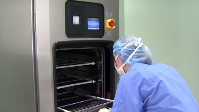 AMSCO™ 400 Series Small Steam Sterilizer - In-Service Training | STERIS
