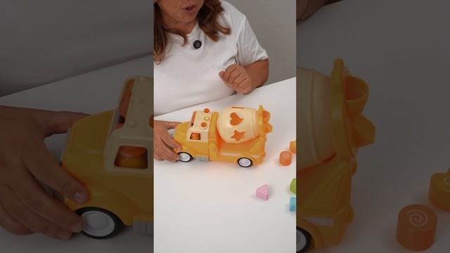 331942 Builder Crew, 331943 Cleanup Crew | Happy Baby