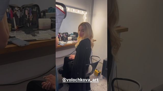 Узнали красотку? Анастасия #волочкова на съемках и красится не сама   #юмор #балерина