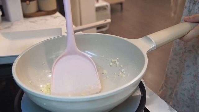vlogHome-cooked meals made simple: easy recipes to eat any day 