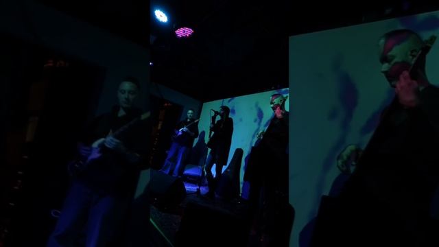 Kamilla Robertovna - Чуть-чуть