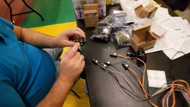 Эффект лампочки или как мы устанавливали лазеры