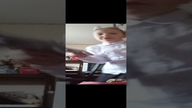 Пришла из школы.😝🤘