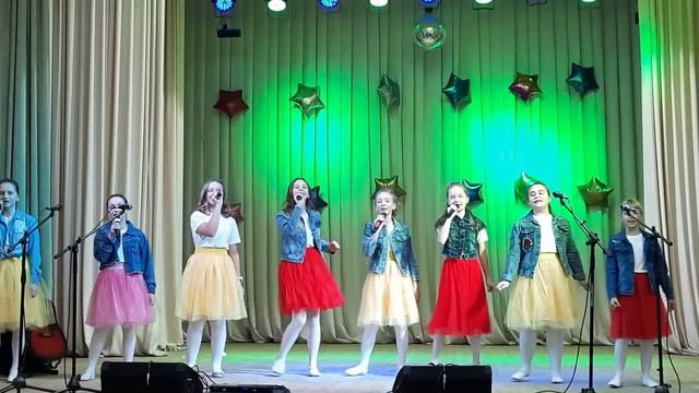 "Детство это я и ты" Детская песня