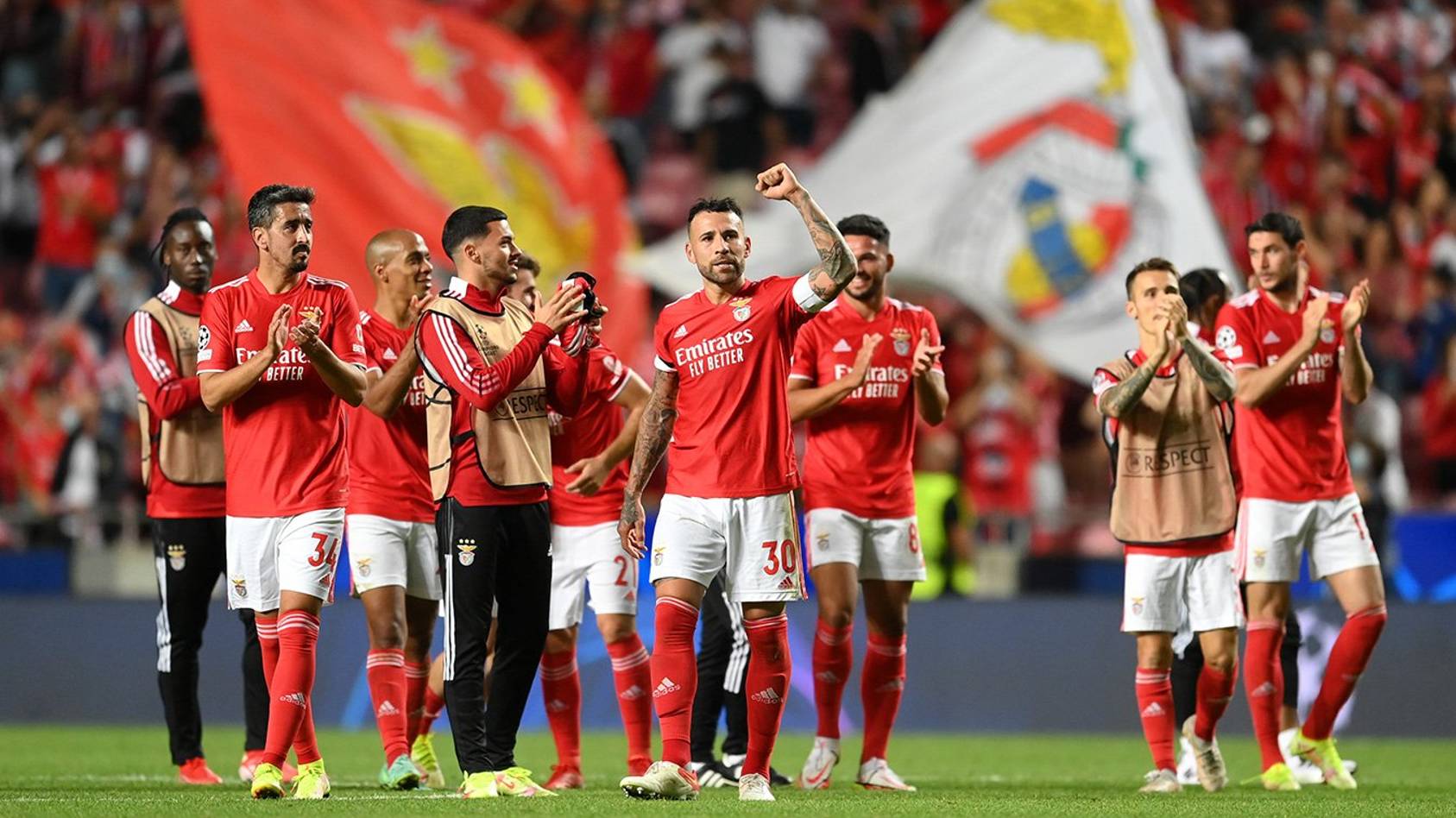Футбол Карьера ﹤ S.L. Benfica ﹥ Раздал 3 голевые передачи ^