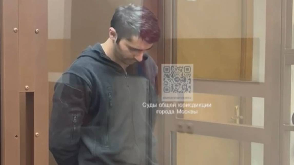 Растоптавшего христианский крест блогера приговорили к семи годам колонии