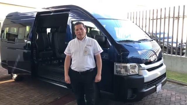 Liquidación de Toyota Hiace-16 Pasajeros