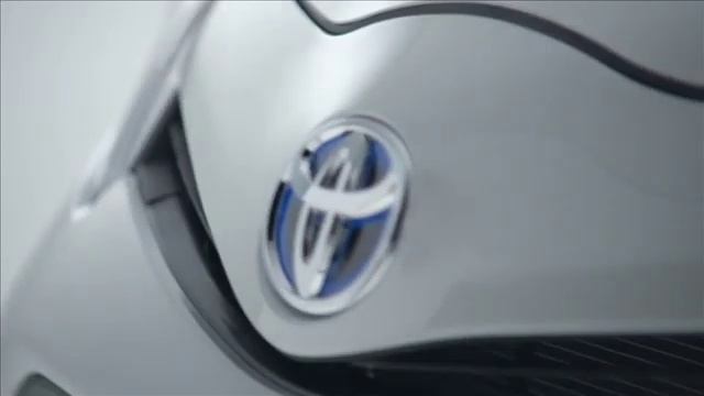 2013 Toyota Yaris Hybrid Design