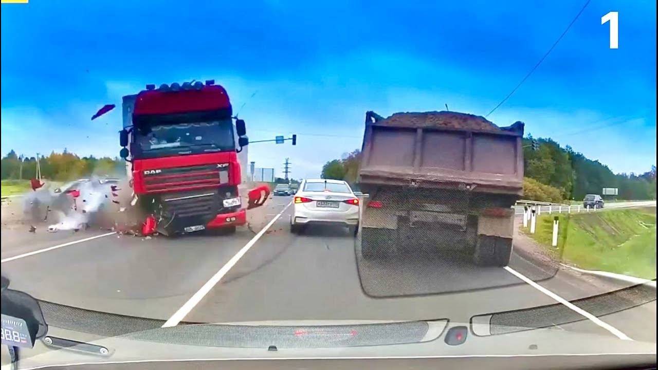 Аварии И ДТП на Дороге - ФУРА Идет Н Таран