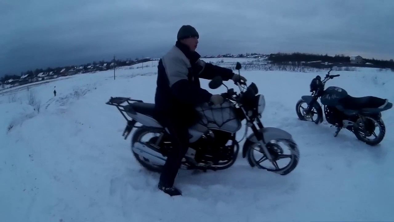 На мотоцикле по снегу
