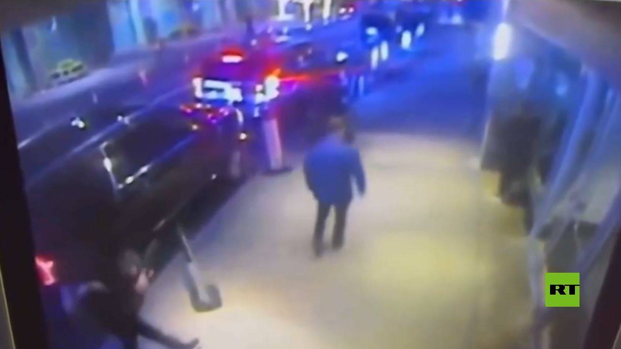 كاميرا مراقبة ترصد لحظة مقتل رئيس أكبر شركة أمريكية للتأمين الصحي في نيويورك