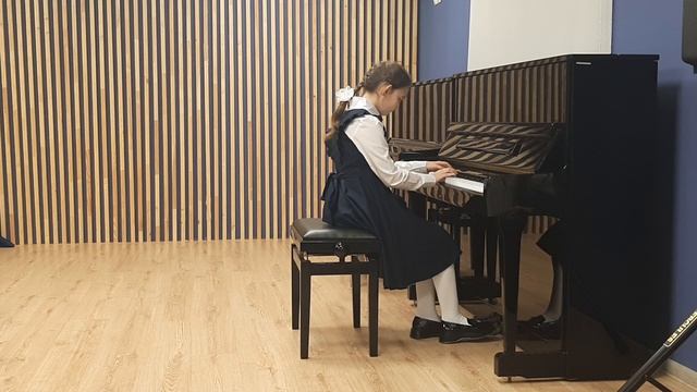 Гладченко Мария 10 лет П.И.Чайковский "Старинная французская песенка", У. Гиллок "Колокольчики "