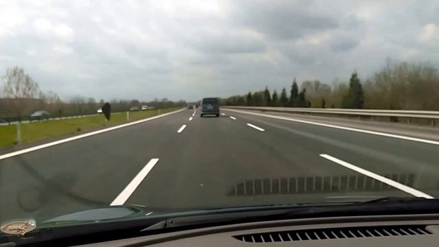 Nissan micra 2014 cvt @130 km/sa ile giderken yakıt tüketimi ve devir