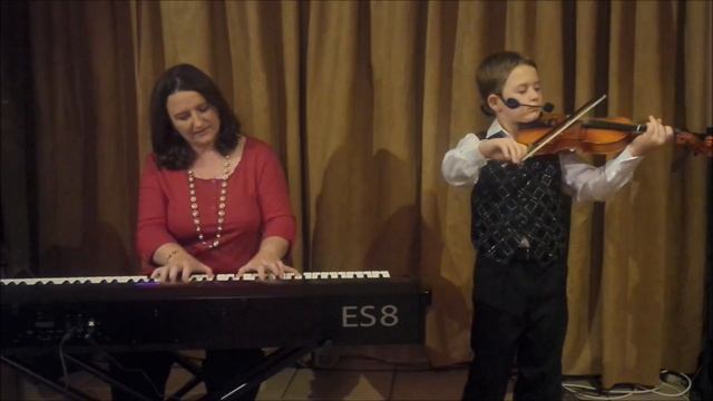 Victor-Louis Bredenkamp (7), Minuet no 1, J.S. Bach, Young Boy Violinist