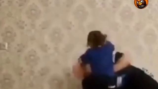 Под маминым контролем 😁😁✌️