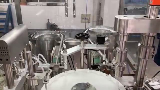 Моноблок розлива и укупорки глазных капель