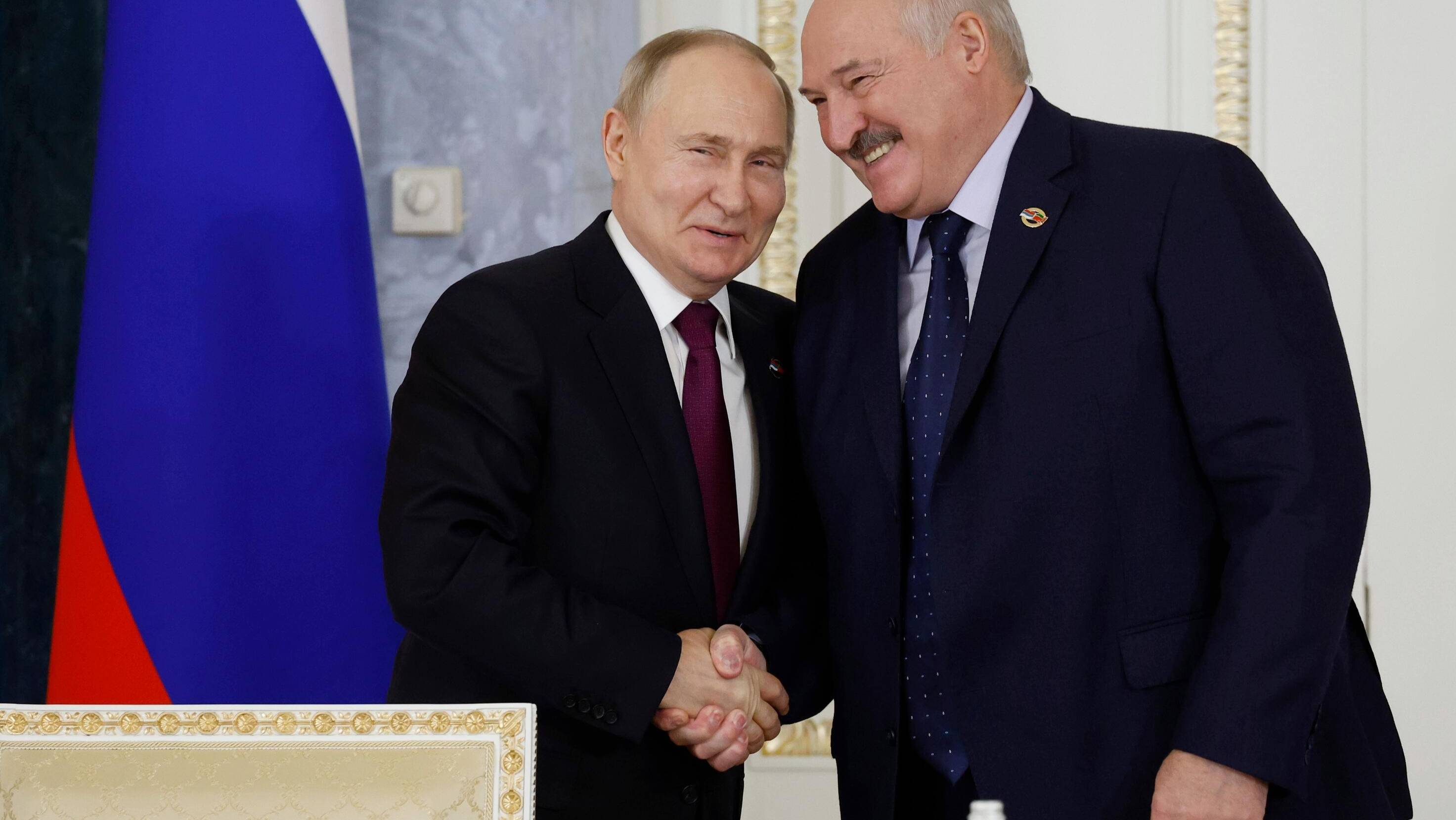 Лукашенко и Путин подвели итоги заседания ВГС