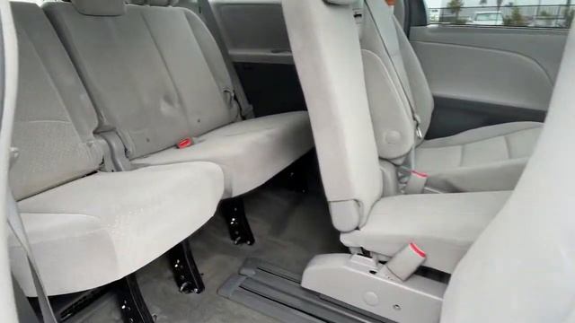 2018 Toyota Sienna Ventura, Oxnard, Simi Valley, Thousand Oaks, Northridge, CA T56864A