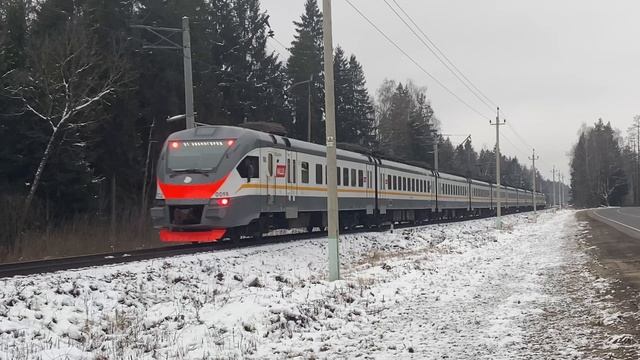 Электропоезд ЭП2Д-0098 пл.Хлюпино до ст.Звенигород. 06.12.2024.