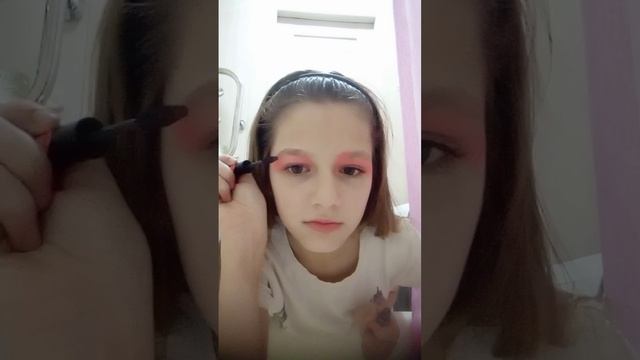 сделаю тебе макияж(не АСМР)