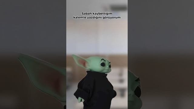 Baby Yoda'nın arkadaşı kalemini çalmış 🤨 | Baby Yoda #babyyoda