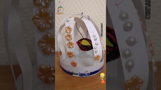 Птичка в клетке