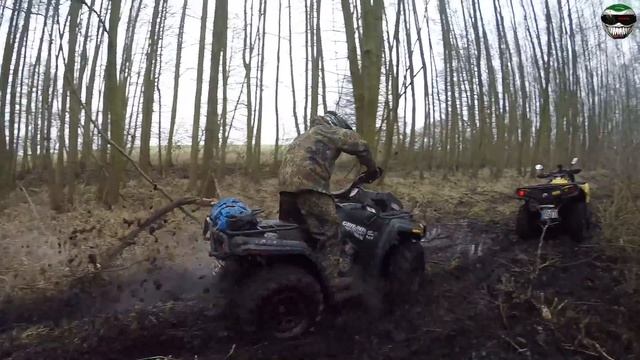 ATV//Unstoppable through the mud//Can am outlander xt