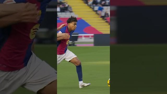 Ламин Ямаль не замечает преград на своём пути 💪