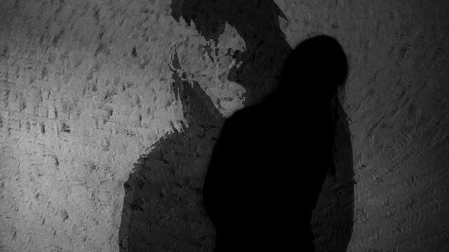 L'Homme Absurde - Stranger (official music video)