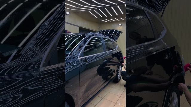 Haval Jolion.
Весь автомобиль был оклеен полиуретановой антигравийной усиленной бронеплёнкой