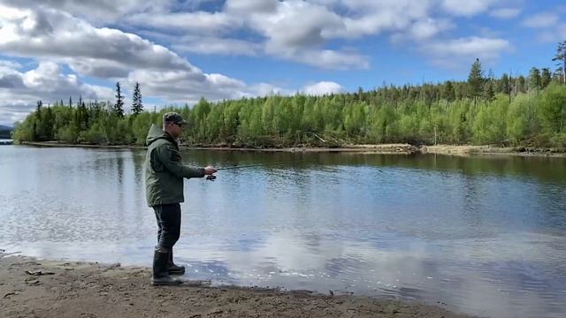 Рыбалка на Верхнетуломском Водохранилище Кольского полуострова