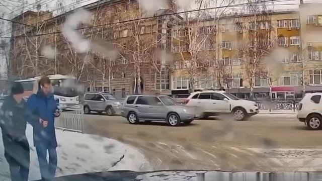 Новосибирск. Помощь.