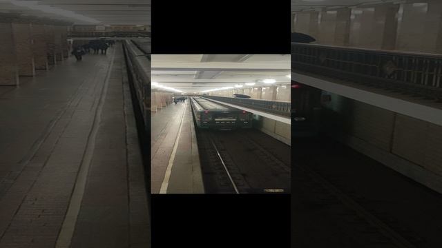 Номерной красная ветка метро Москвы