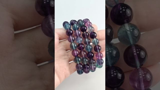 Браслет "Шар" Флюорит 9,5мм. Бусин в нити -  19шт. Цена - 880 ₽ На сайте : stones-shop.ru