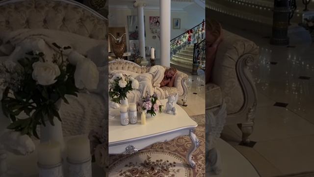 Ну дайте Анастасии #волочкова  отдохнуть, спектакли, реклама пылесосов, светские мероприятия #юмор