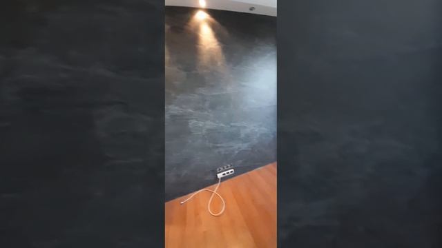 Кварцвинил на стене