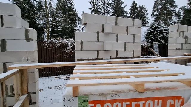 Дом 10×17 кладка газобетона