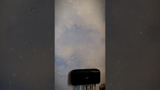 Сложное место в поклейке обоев.mp4