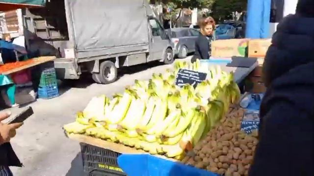 Бозори Калифея дар Аврупо яне Греция тамошо кунен ва рохад барен дустон.
