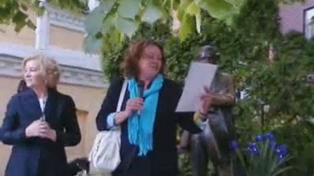 "За мной, мой читатель и только за мной..." Македонски јазик