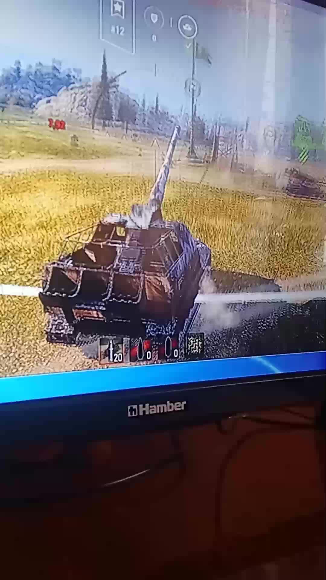р